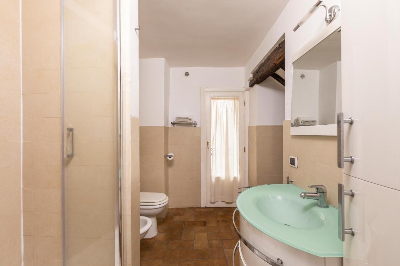 Deza Cozy Place In Monti Apartment Rome Luaran gambar